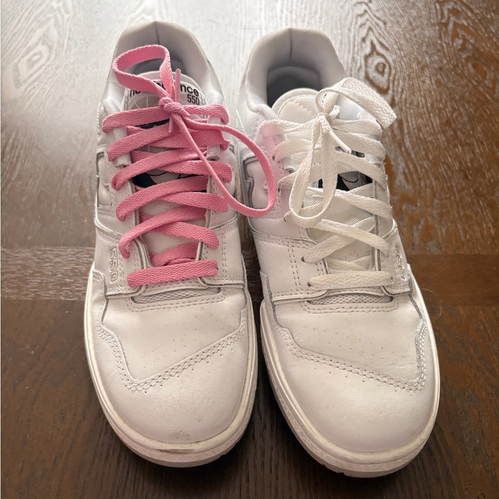 New Balance 550 - Picture 2 of 6